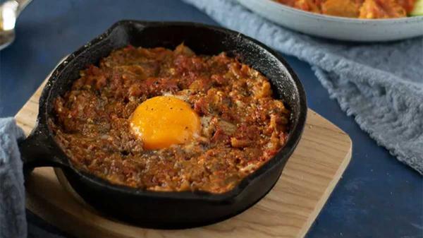 طرز تهیه میرزا قاسمی در فر؛ بسیار سالم و رژیمی طرز تهیه میرزا قاسمی در فر؛ بسیار سالم و رژیمی